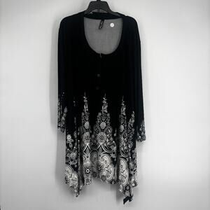 White Mark Womens Printed Handkerchief Hem Tunic Top Black White 1X PlusSze NWOT